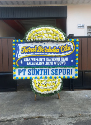 Papan Bunga Duka di Negeri Olok Gading