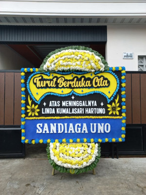 Papan Bunga Duka di Negeri Olok Gading